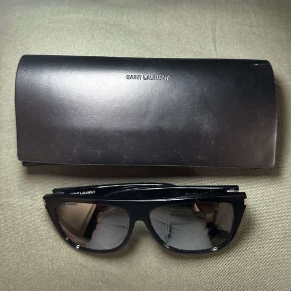 Yves Saint Laurent Accessories - YSL OVERSIZED SUNGLASSES